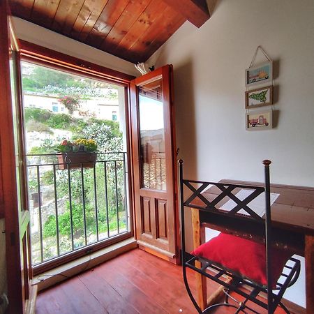 Lilibeth Houses - Charming & Lovely Views Scicli Cameră foto